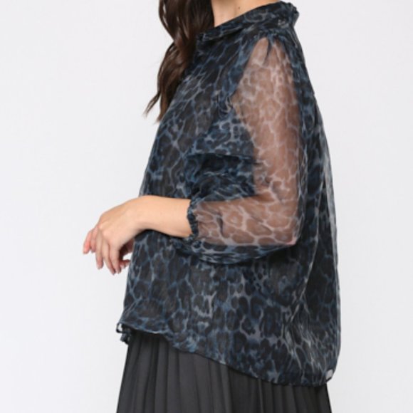 Wenda Animal Print Top - Picture 3 of 3